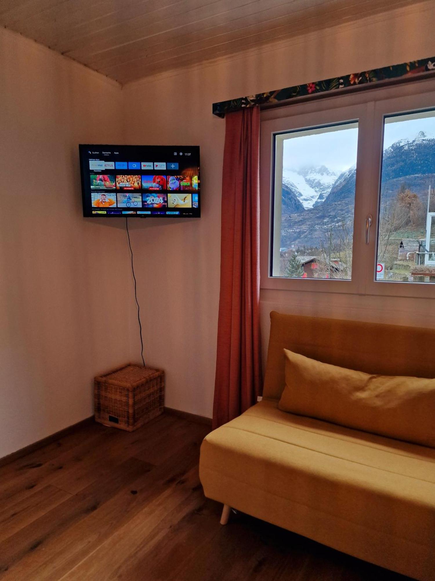 Kunstplanet Im Herzen Der Alpen Am Planetenweg Visp Ngoại thất bức ảnh