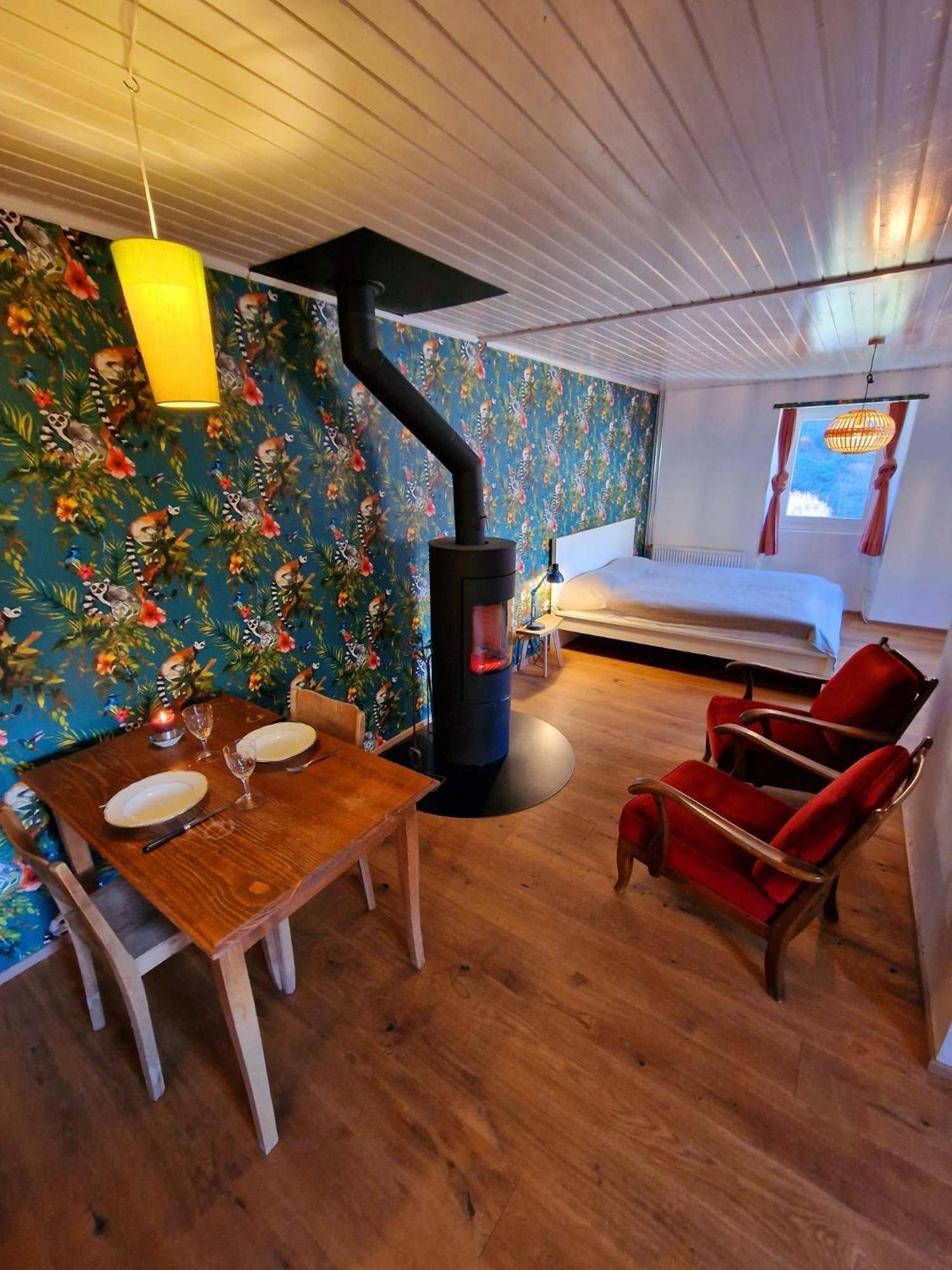 Kunstplanet Im Herzen Der Alpen Am Planetenweg Visp Ngoại thất bức ảnh